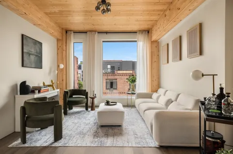 $1,925,000 | 179 North 10th Street, Unit 5B | Williamsburg