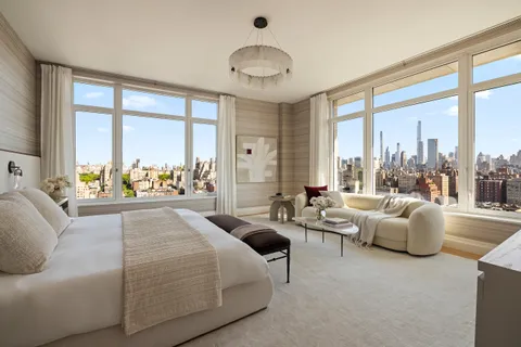$27,000,000 | 211 West 84th Street, Unit PHEAST | Upper West Side