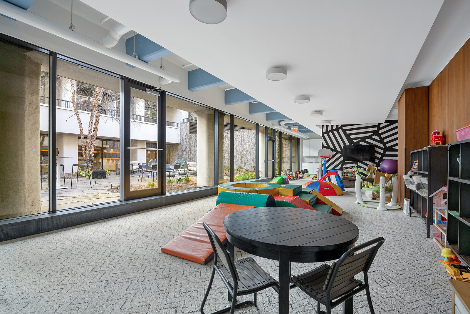 184 Kent Avenue, Unit B315 Brooklyn, NY 11249 - Photo 18 of 21