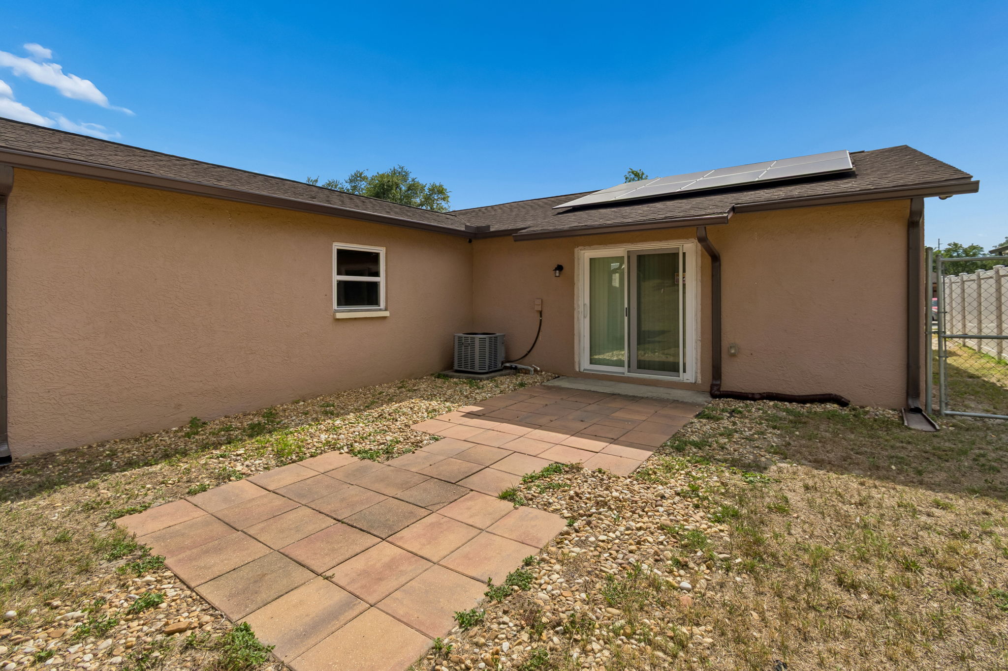 8445 North River Road Tampa, FL 33635 - Photo 32 of 43