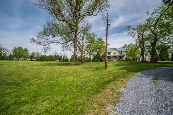 $1,600,000 | 21901 New Hampshire Avenue, Brookeville, MD 20833