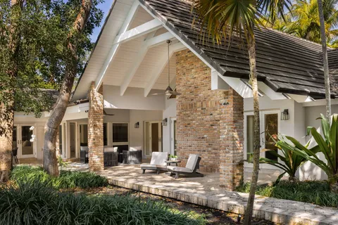 $18,500,000 | 9000 Arvida Drive, Coral Gables, FL 33156