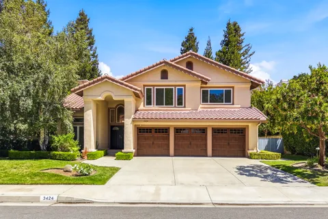 $1,995,000 | 3424 Three Springs Drive, Westlake Village, CA 91361