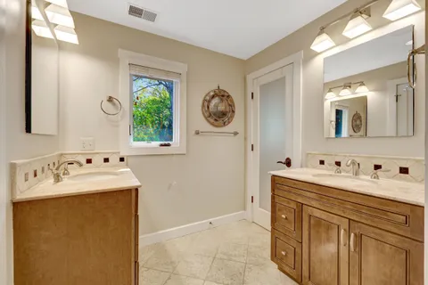 $1,875,000 | 1432 Waggaman Circle, McLean, VA 22101