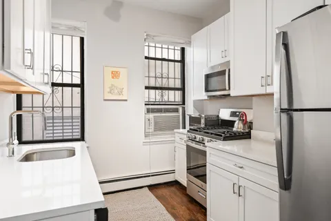 $450,000 | 351 West 53rd Street, Unit 4E | Hell's Kitchen