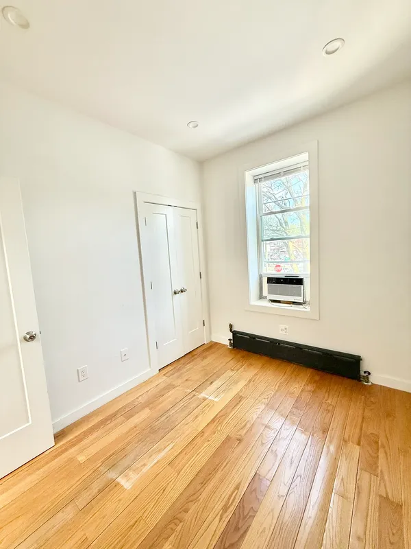 $2,350 | 2013 Flatbush Avenue, Unit 2R | Flatlands