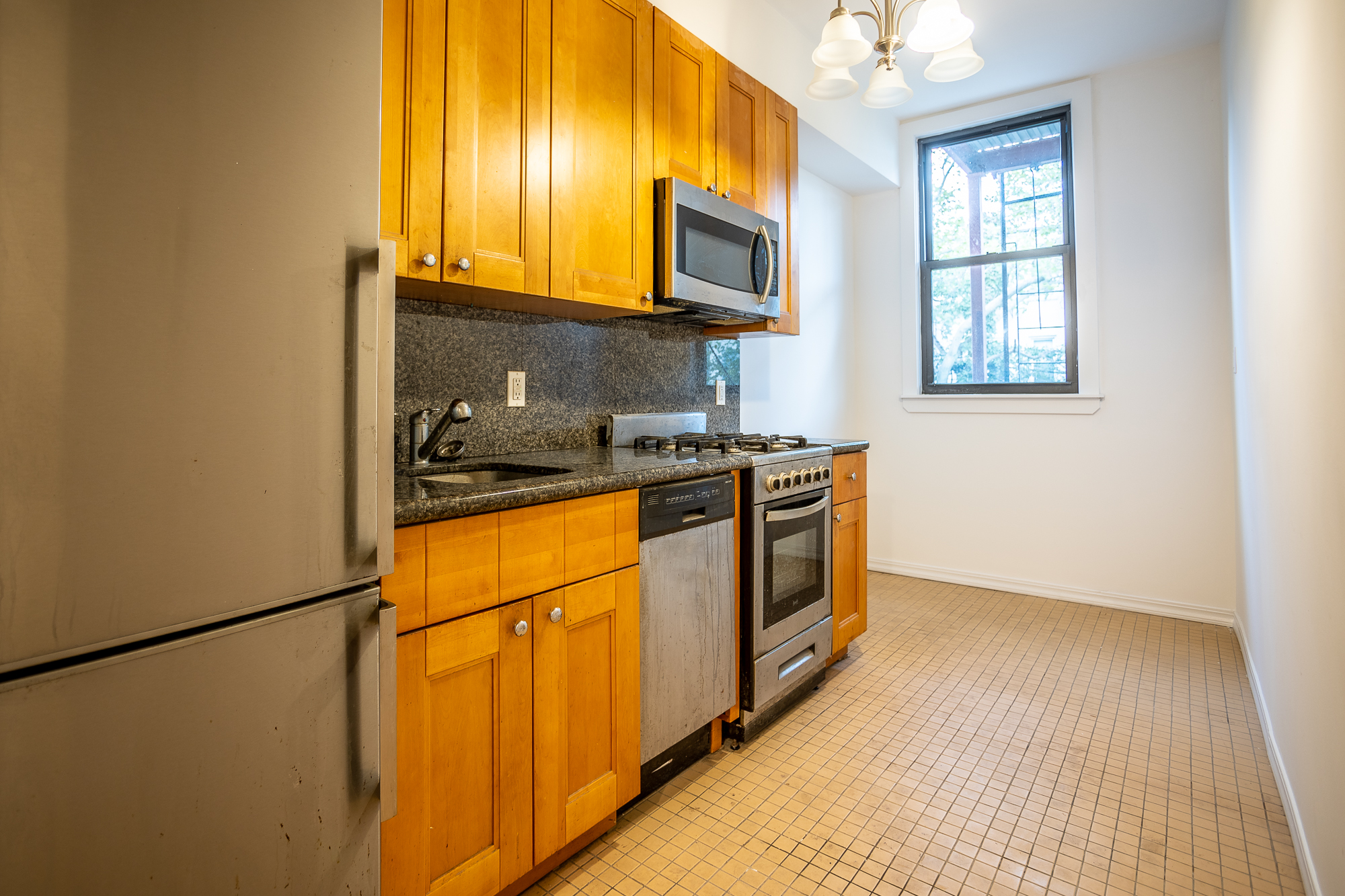 167 Monitor Street, Unit 2 Brooklyn, NY 11222 - Photo 4 of 10