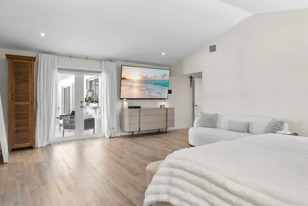 $2,925,000 | 9201 Southwest 102nd Street, Miami, FL 33176