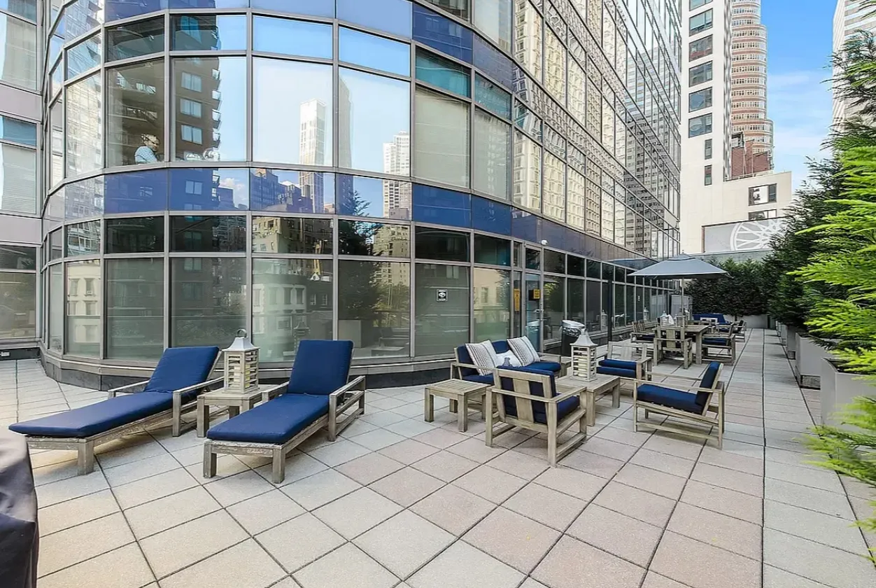 $3,450 | 250 East 54th Street, Unit 5E | Midtown East