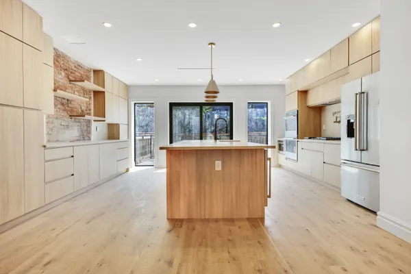 $8,000 | 84 Pilling Street, Unit 2 | Bushwick