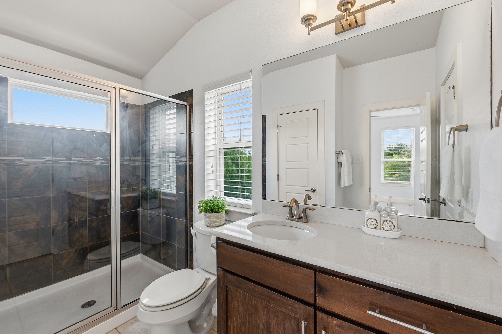 2605 Witsome Loop, Unit 40 Austin, TX 78741 - Photo 37 of 48