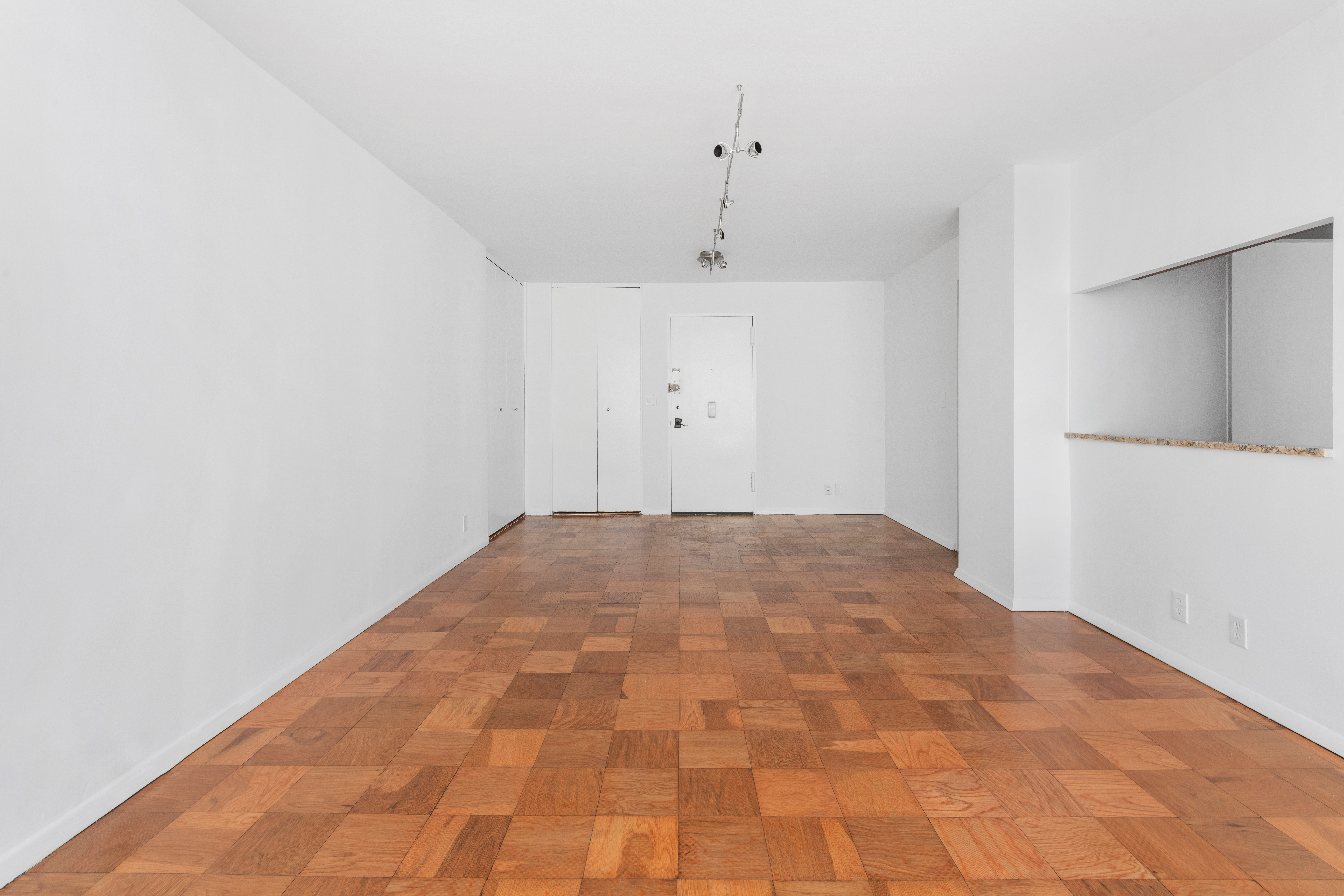 370 East 76th Street, Unit C607 Manhattan, NY 10021 - Photo 11 of 12