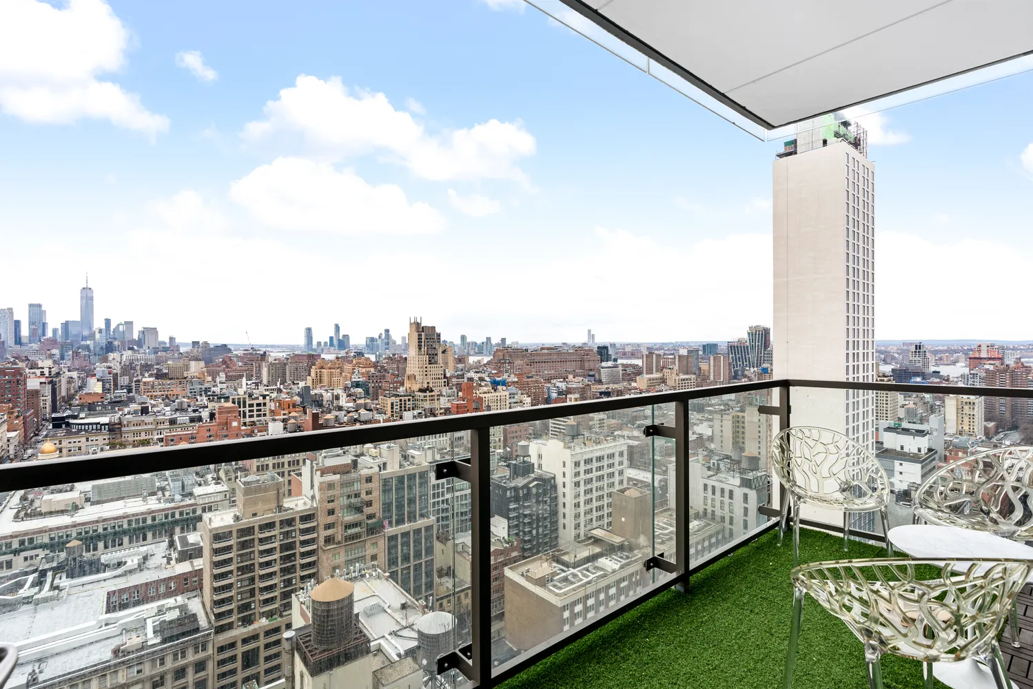 $2,750,000 | 101 West 24th Street, Unit 28B | Chelsea