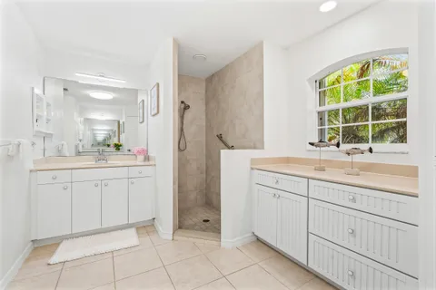 $475,000 | 4955 5th Place, Vero Beach, FL 32968