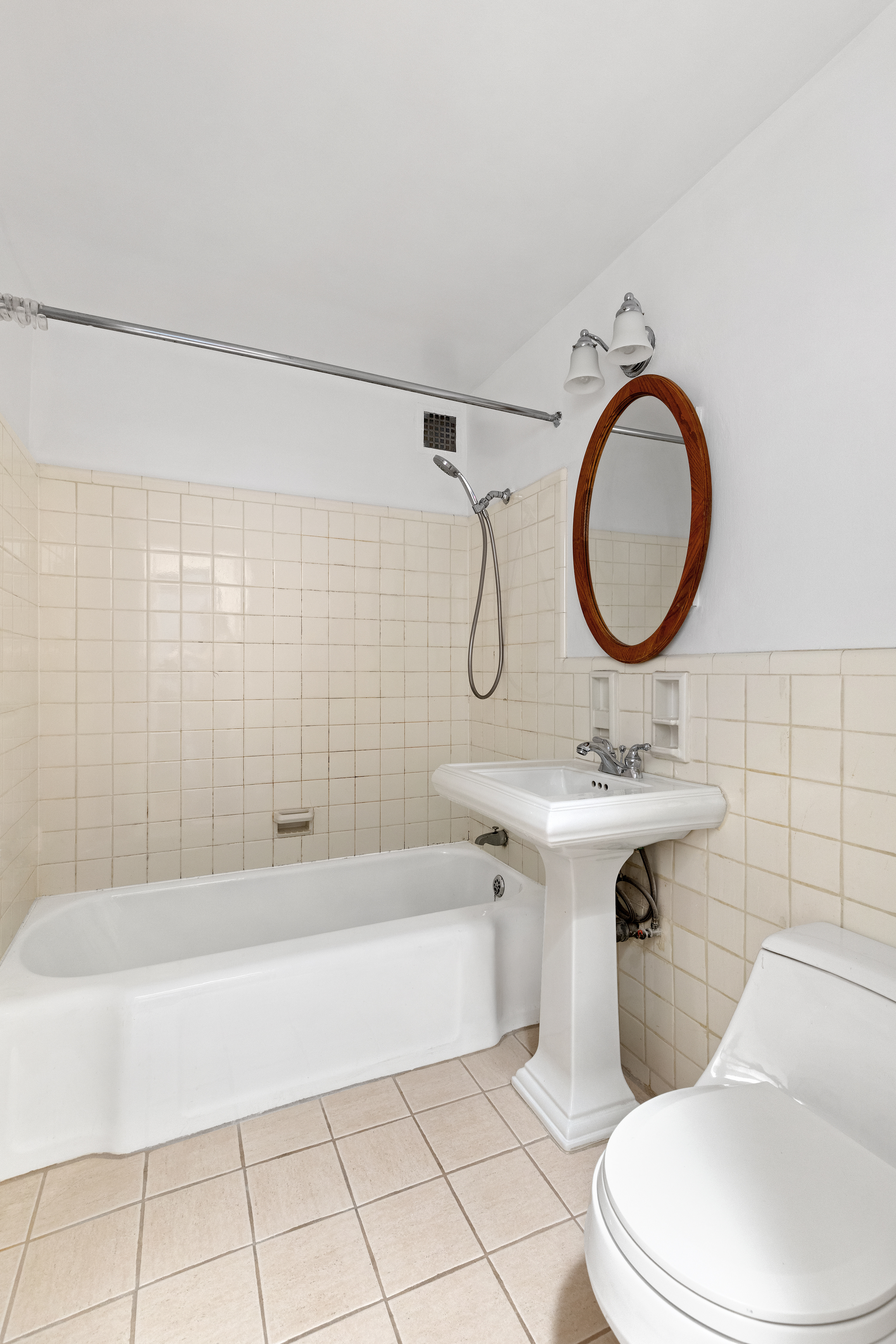 11 Riverside Drive, Unit 2HE Manhattan, NY 10023 - Photo 6 of 13