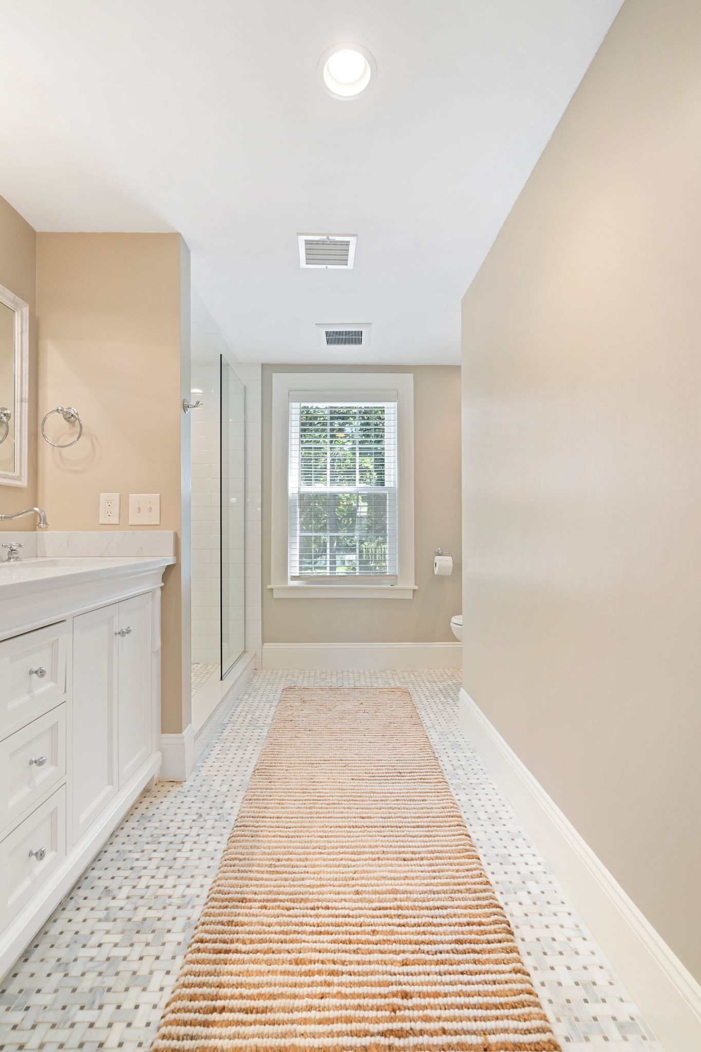 8 Andrews Road Milton, MA 02186 - Photo 9 of 50