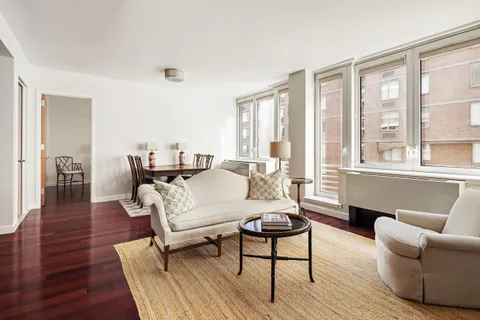 $1,599,000 | 125 West 21st Street, Unit 5B | Chelsea