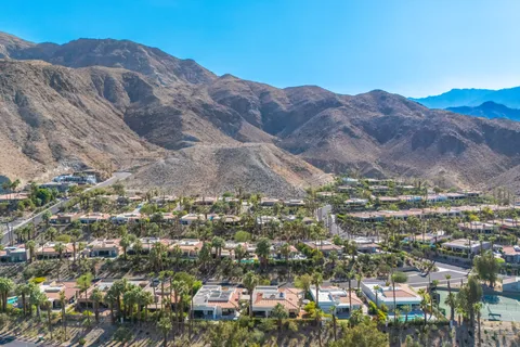 $1,235,000 | 5 Vista Loma Drive, Rancho Mirage, CA 92270