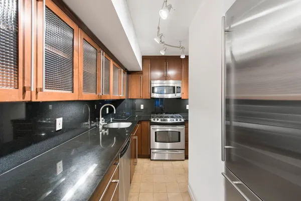 $8,995 | 7 East 14th Street, Unit 201 | Flatiron