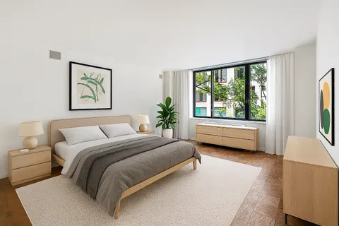 $2,000,000 | 309 East 49th Street, Unit 2B3B | Midtown East