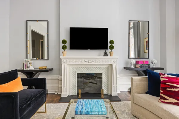 $2,895,000 | 895 West End Avenue, Unit 1B | Upper West Side