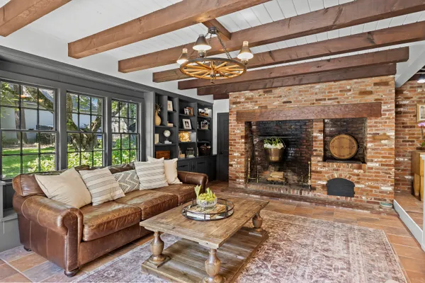 $1,200,000 | 730 North Stanwick Road, Moorestown, NJ 08057