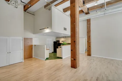 $1,400,000 | 15 Sleeper Street, Unit 104, Boston, MA 02210
