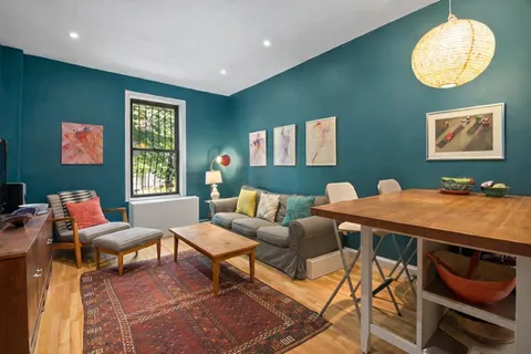 $875,000 | 338 Prospect Place, Unit 1B | Prospect Heights