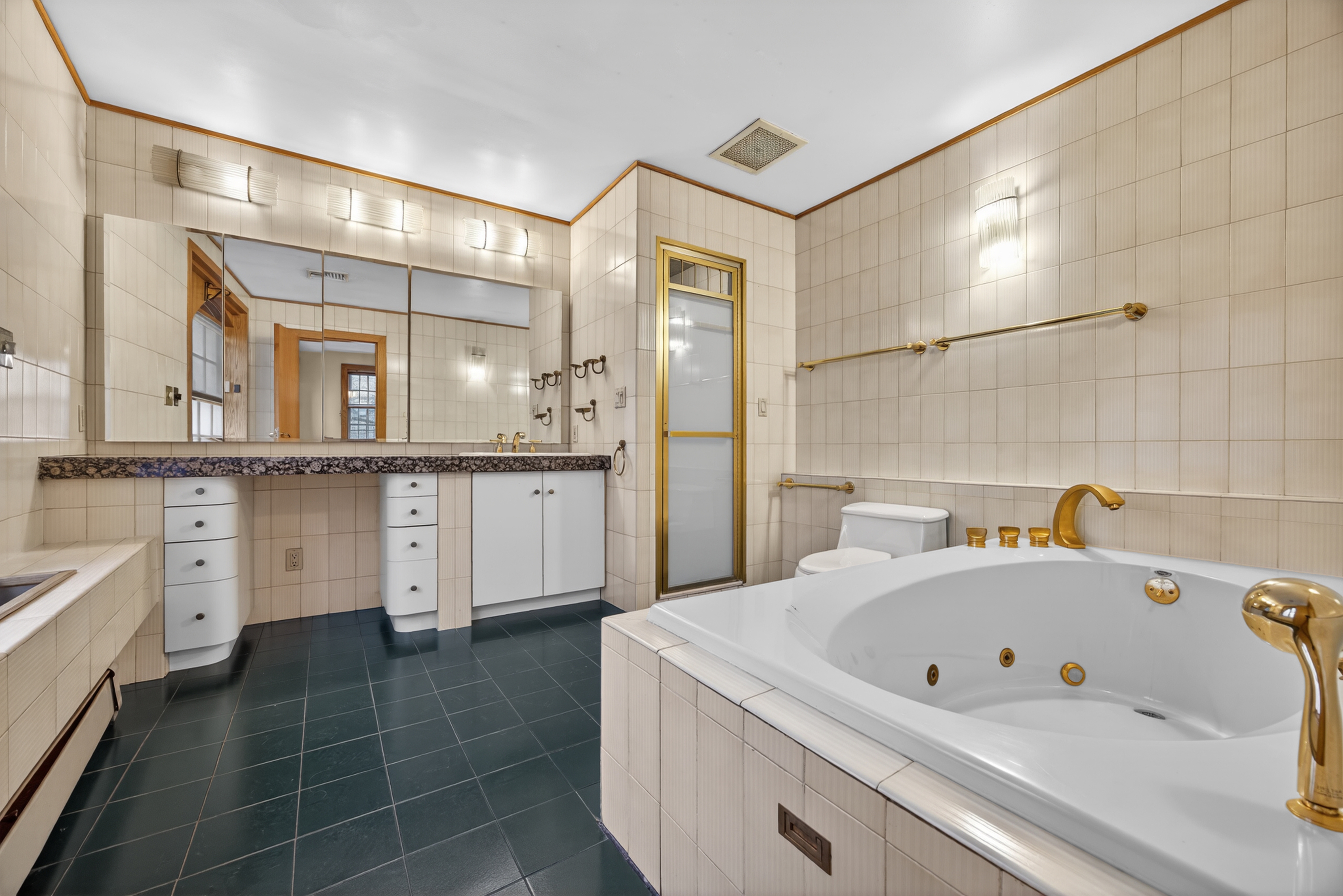 21 Hunts Lane Brooklyn, NY 11201 - Photo 21 of 31