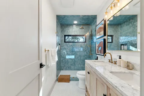 $995,000 | 2508 Comburg Castle Way, Austin, TX 78748