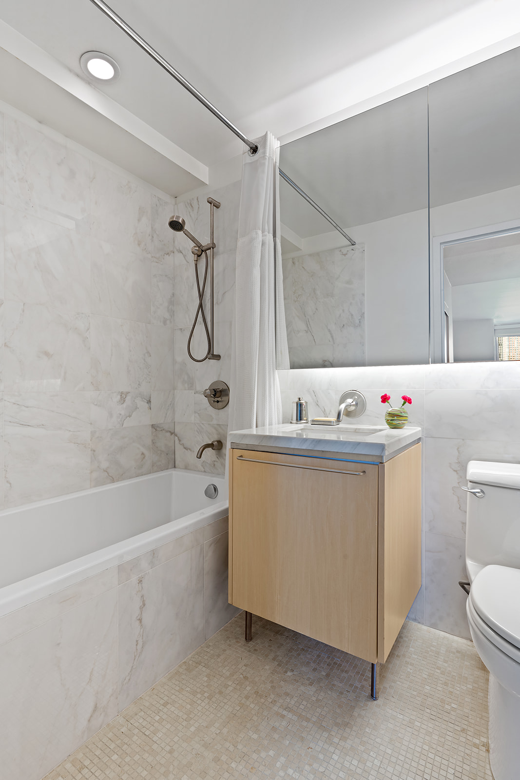 200 Chambers Street, Unit 21E Manhattan, NY 10007 - Photo 10 of 21 Gallery Image 10