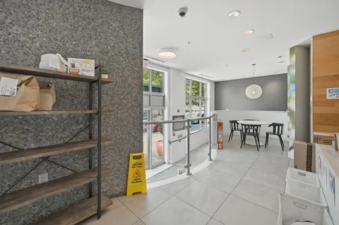 $470,000 | 1800 Wilson Boulevard, Unit 105, Arlington, VA 22201