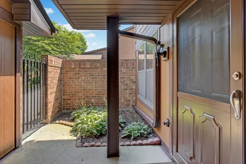$419,000 | 101 Indian Trail Drive, Westmont, IL 60559