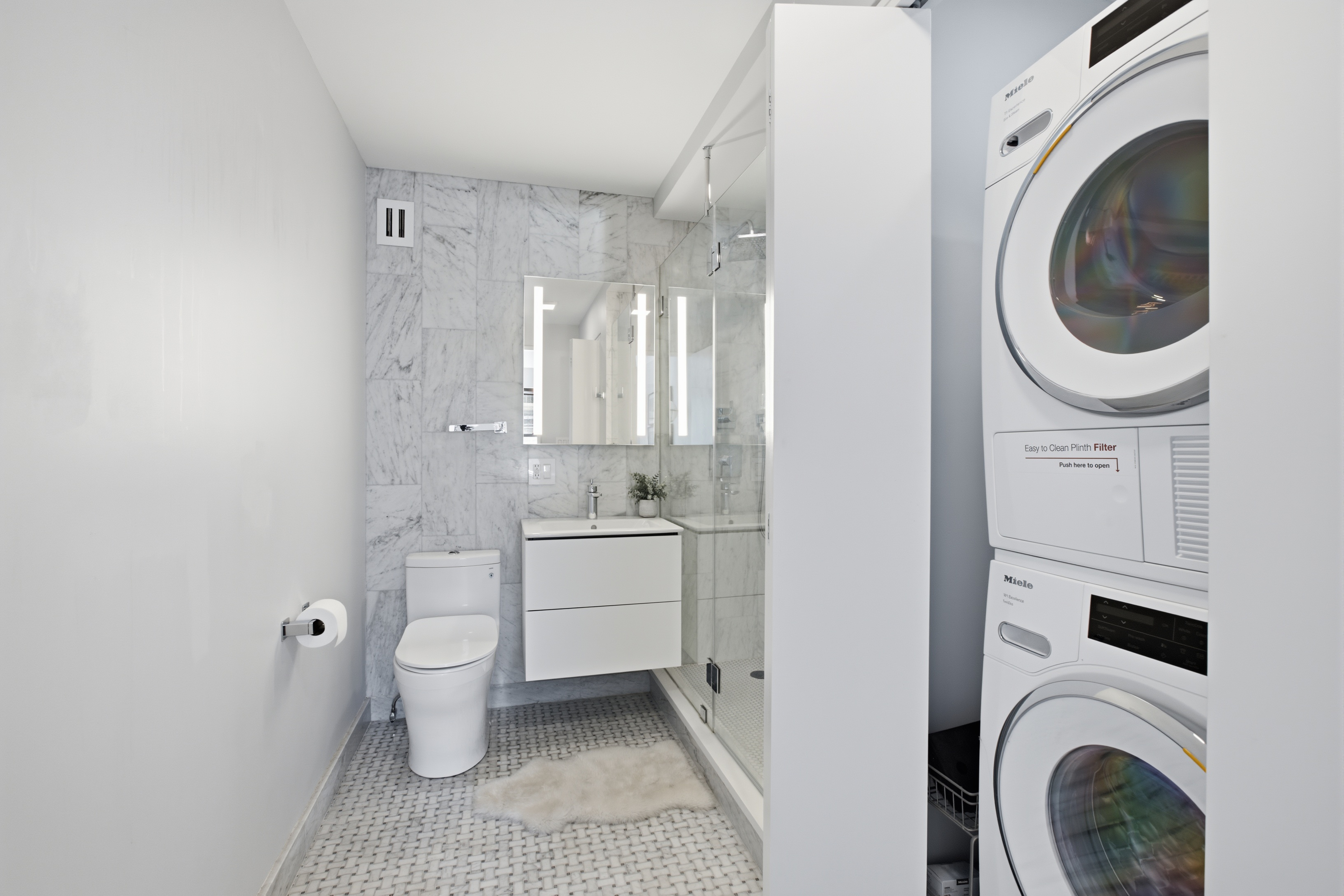 166 East 61st Street, Unit 12L Manhattan, NY 10065 - Photo 10 of 13 Gallery Image 10