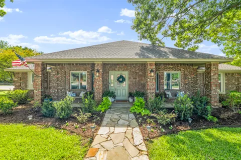 $475,000 | Address Upon Request, Dalworthington Gardens, TX 76016
