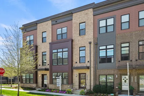 $995,000 | 3510 Bellflower Lane, Rockville, MD 20852