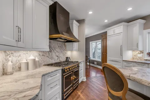 $1,500,000 | 18 Bayview Terrace, Green Brook, NJ 08812
