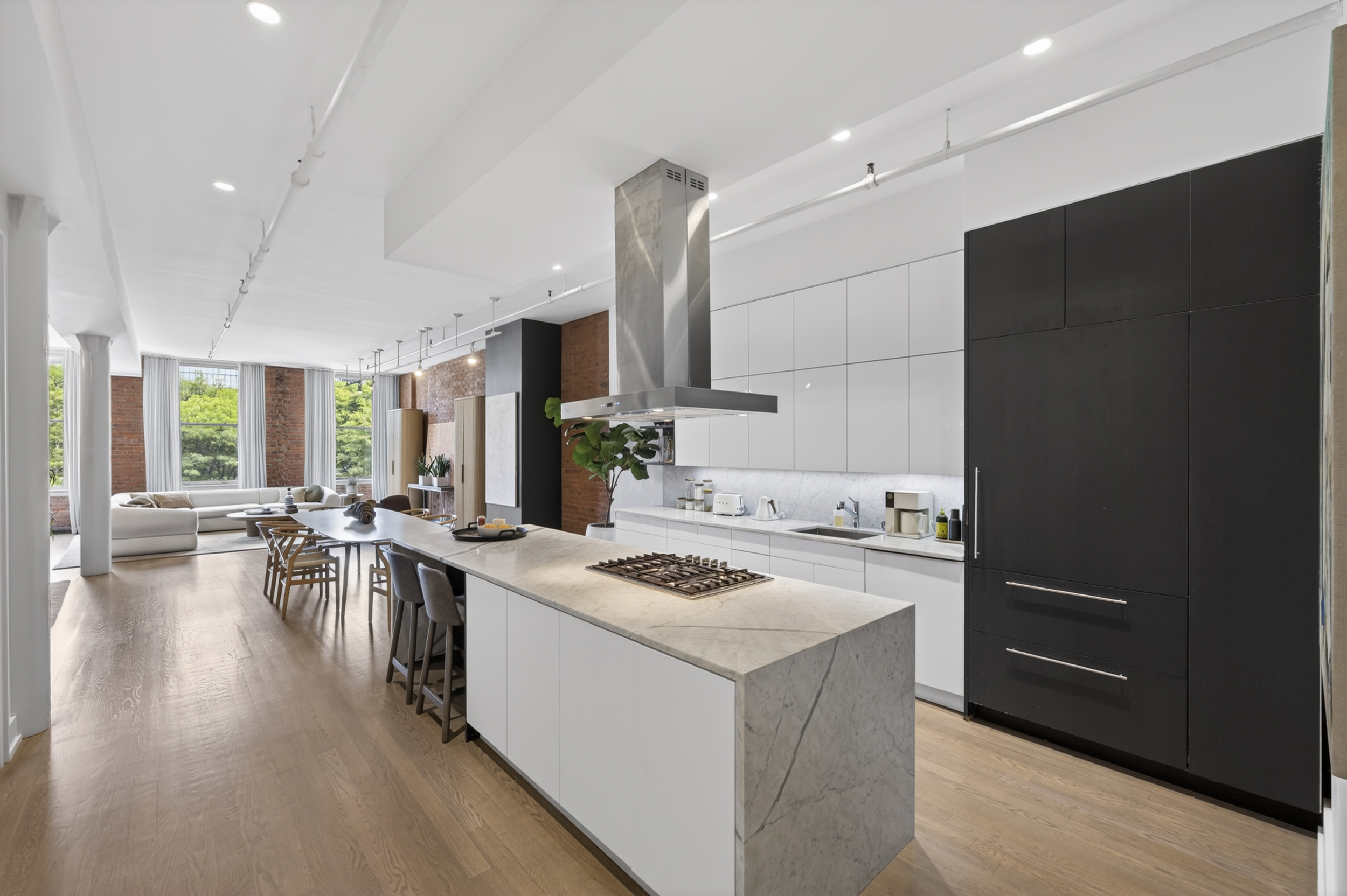 155 Hudson Street, Unit 2S Manhattan, NY 10013 - Photo 9 of 17