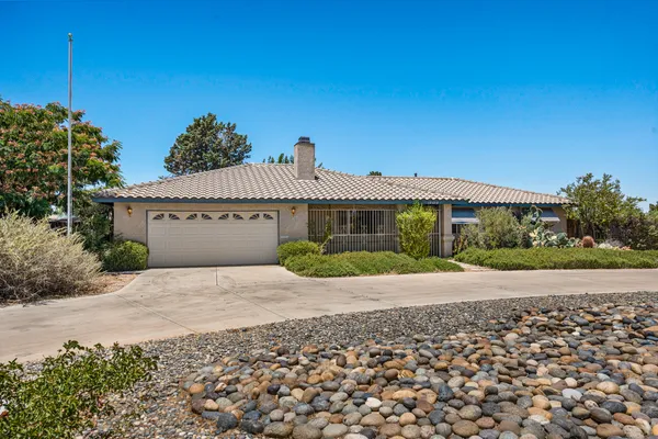 Contact Agent | 12450 Algonquin Road, Apple Valley, CA 92308
