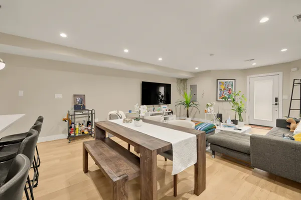 $635,000 | 14 T Street Northeast, Unit 1, Washington, DC 20002