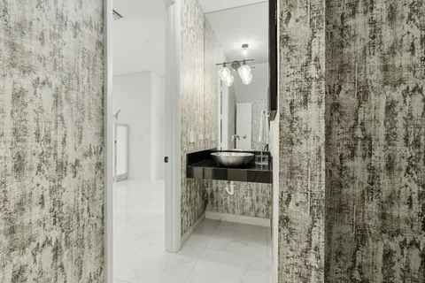 $1,550,000 | 606 Northeast 14th Avenue, Fort Lauderdale, FL 33304