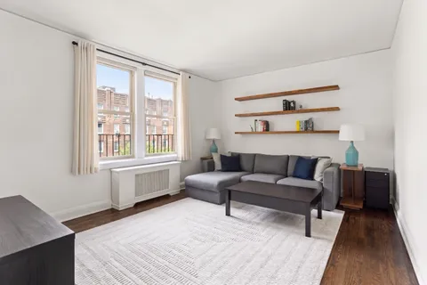 $369,000 | 43-10 48th Avenue, Unit 5R | Sunnyside