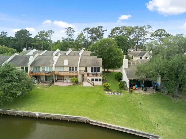 $449,000 | 3930 Knollcrest Drive, Montgomery, TX 77356