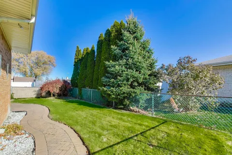 $499,900 | 8618 West Leland Avenue, Chicago, IL 60656