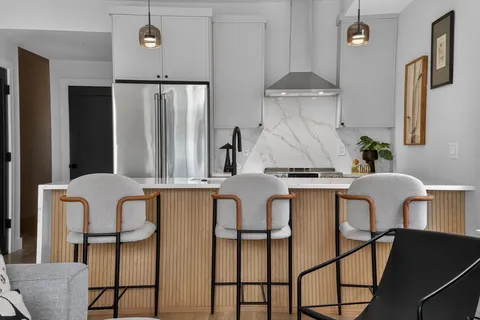 $889,000 | 54 Dorset Street, Unit 5, Dorchester, MA 02125