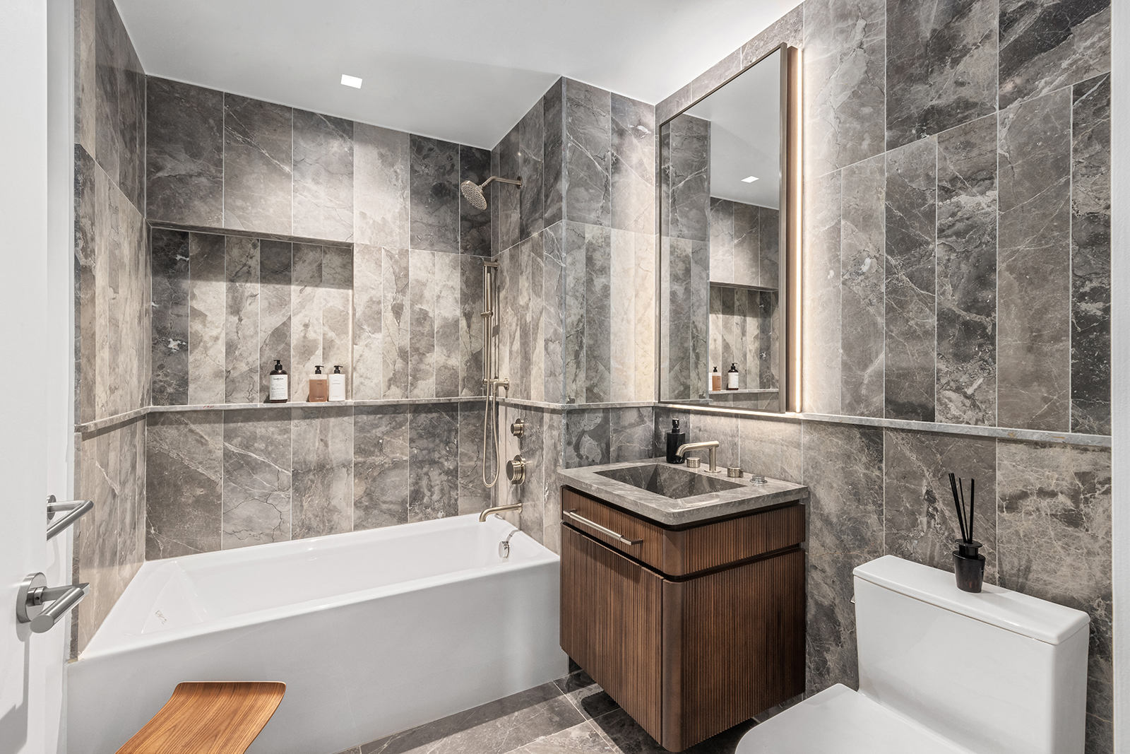 208 Delancey Street, Unit 4D Manhattan, NY 10002 - Photo 4 of 16