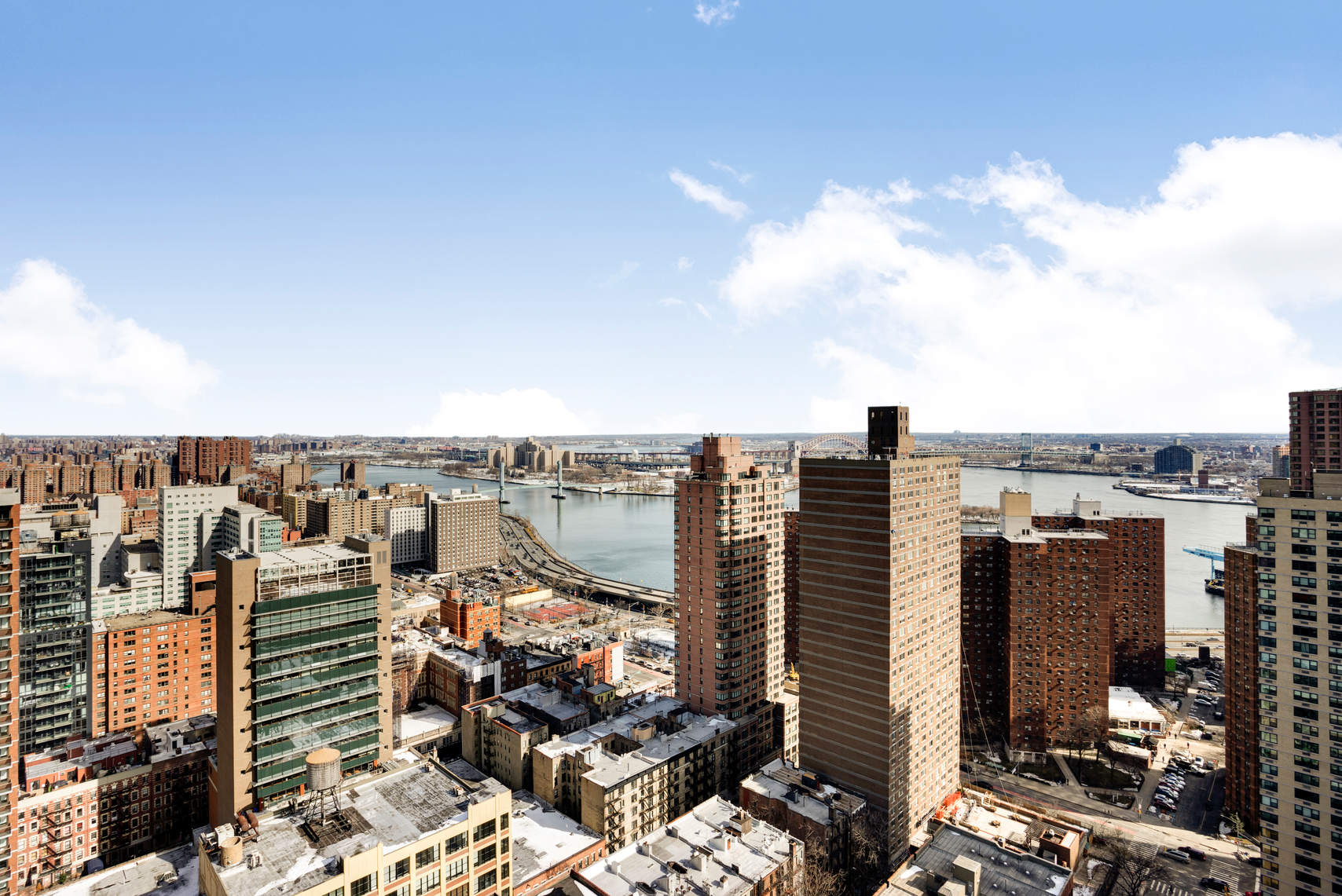 300 East 93rd Street, Unit 35D Manhattan, NY 10128 - Photo 13 of 13 a view of a city