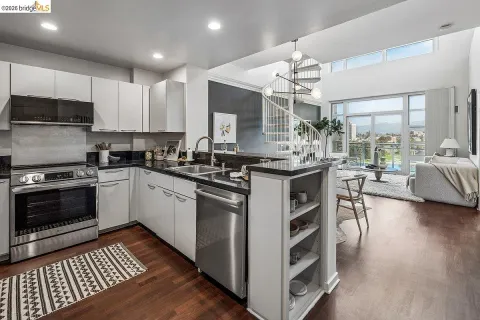 $798,000 | 1 Lakeside Drive, Unit 911, Oakland, CA 94612