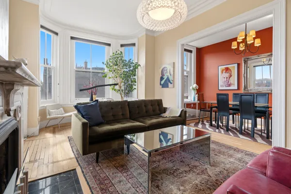 $4,700 | 301 Shawmut Avenue, Unit 34, Boston, MA 02118