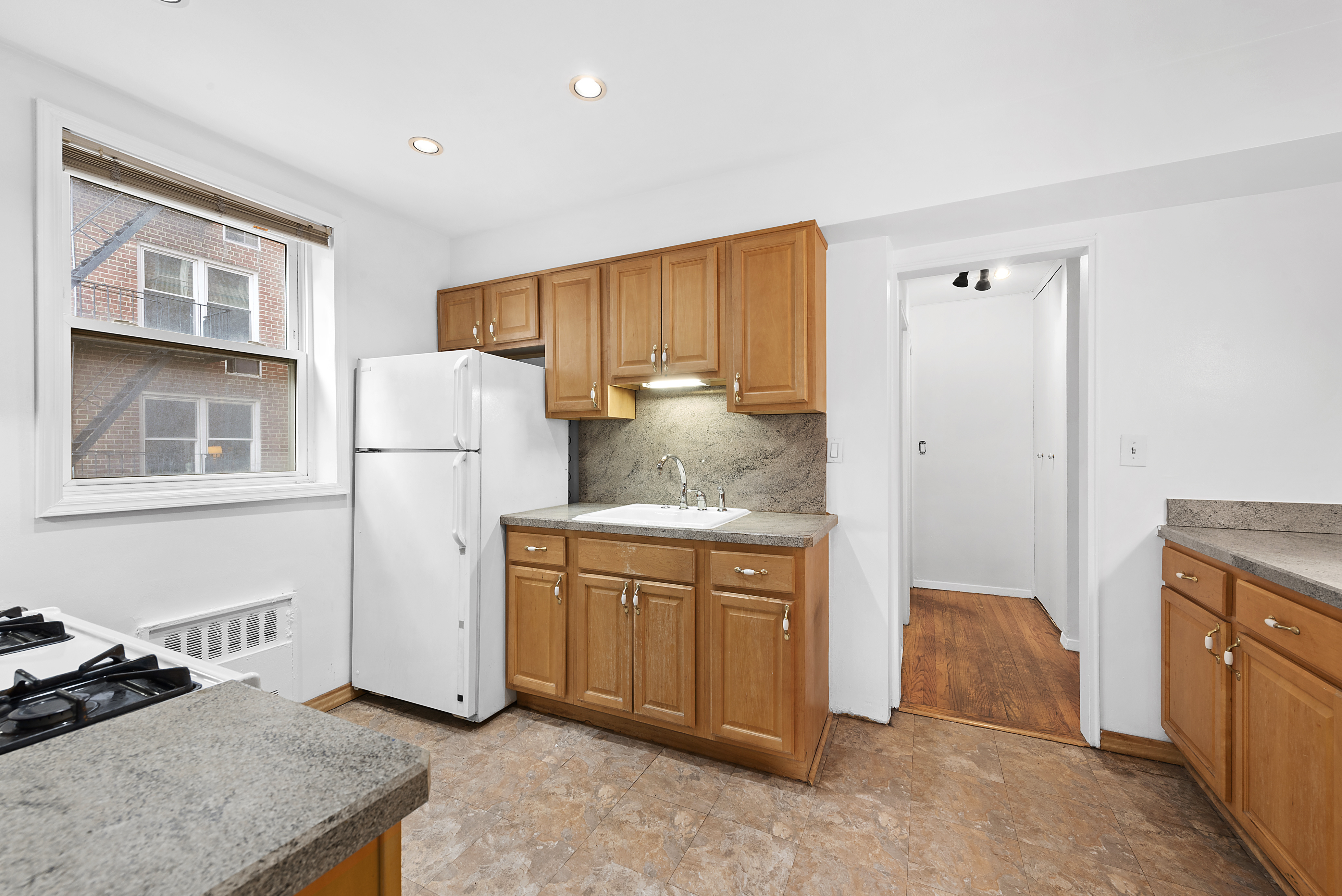 36 Hamilton Avenue, Unit 2R Staten Island, NY 10301 - Photo 6 of 8